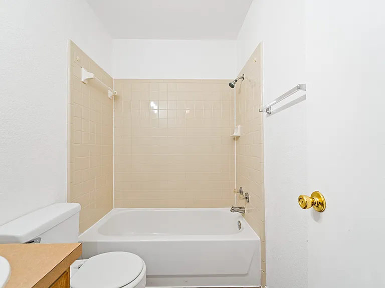 3805 Woodrow Dr #C — Photo 8