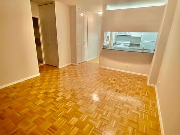 5th image of 151 E 31st St APT 19C