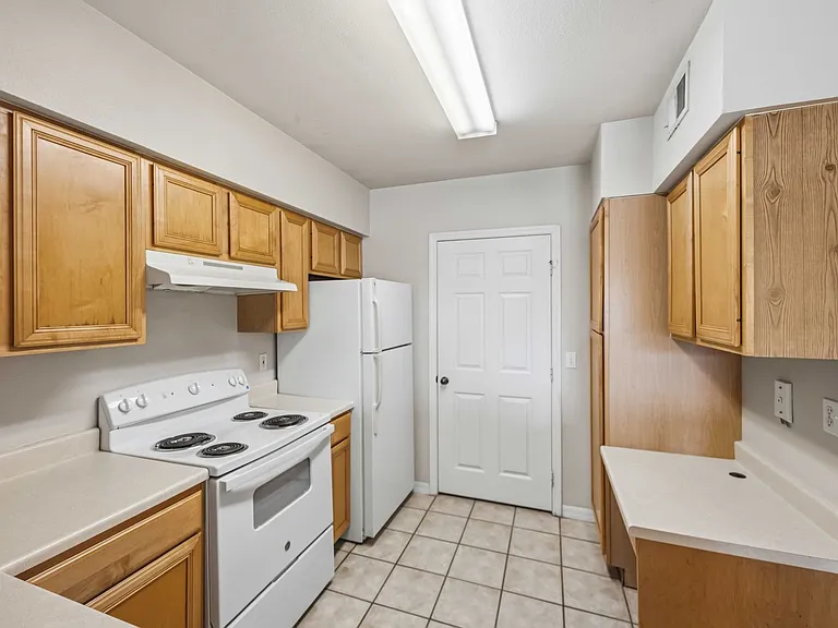 1195 Villagio Cir #203 — Photo 17