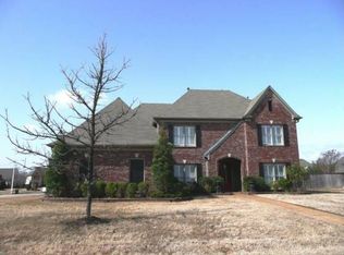 1707 Stillwind Ln, Collierville, TN 38017