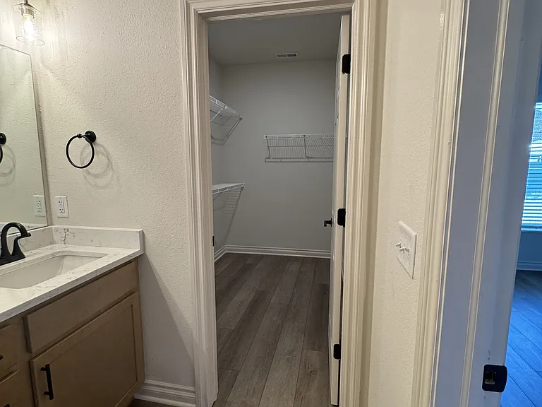 1161 Shadow Ln — Photo 15