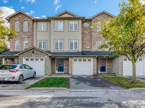 7 Southside Pl #25, Hamilton, ON L9C 7W6