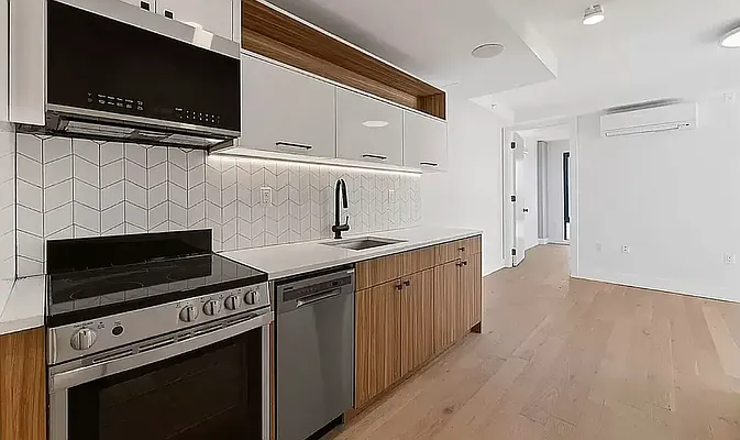 Rented by REAL New York | media 30