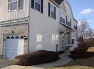 306 Arboretum Dr, Lombard, IL 60148