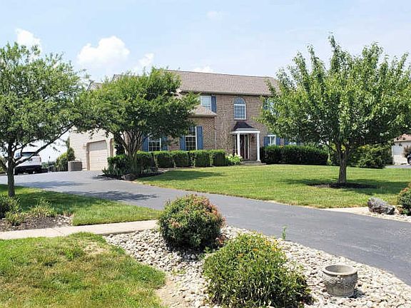 2nd image of 142 Back Creek Dr