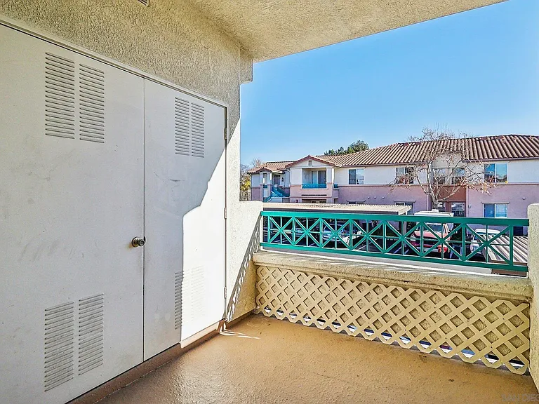 11410 Via Rancho San Diego #38-EL — Photo 13