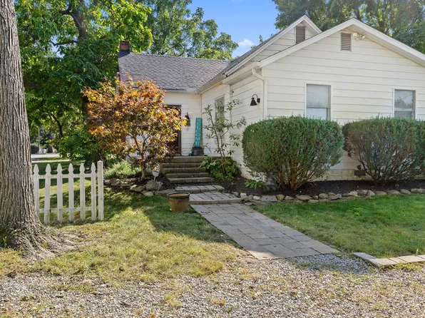 6208 4th St, Lewis Center, OH 43035