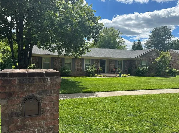 944 Turkey Foot Rd, Lexington, KY 40502