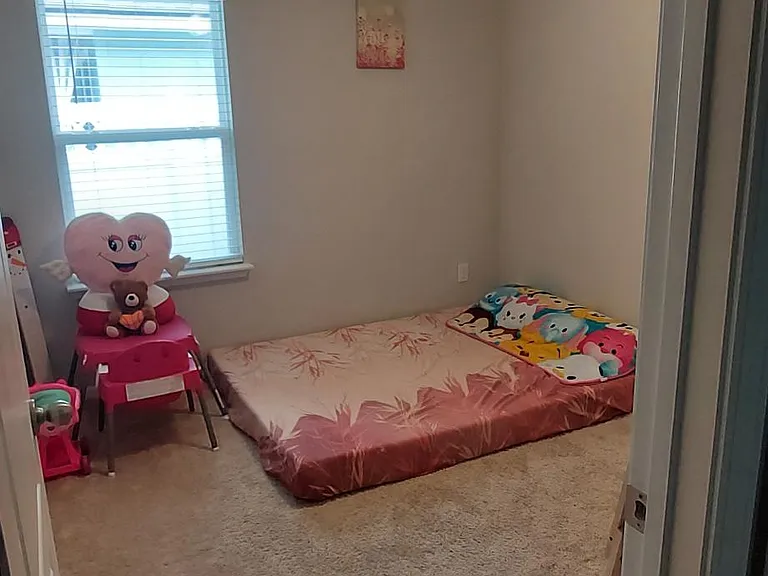 388 Glasgow Dr — Photo 21
