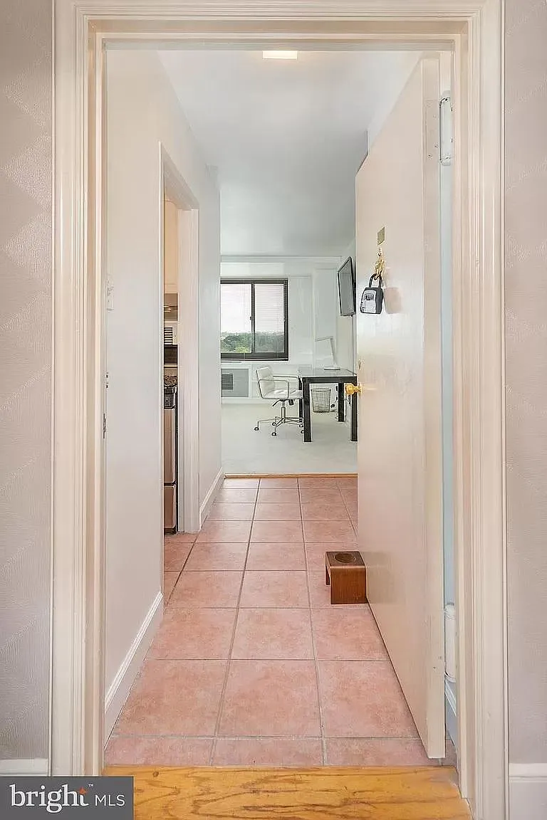 1 bed, 514 sqft, $2,300 — Photo 4