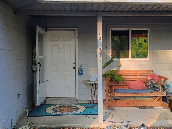 19 Srant Dr, Pensacola, FL 32506