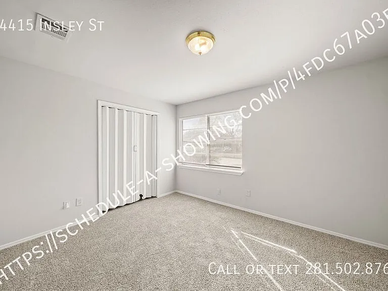 14415 Insley St — Photo 6