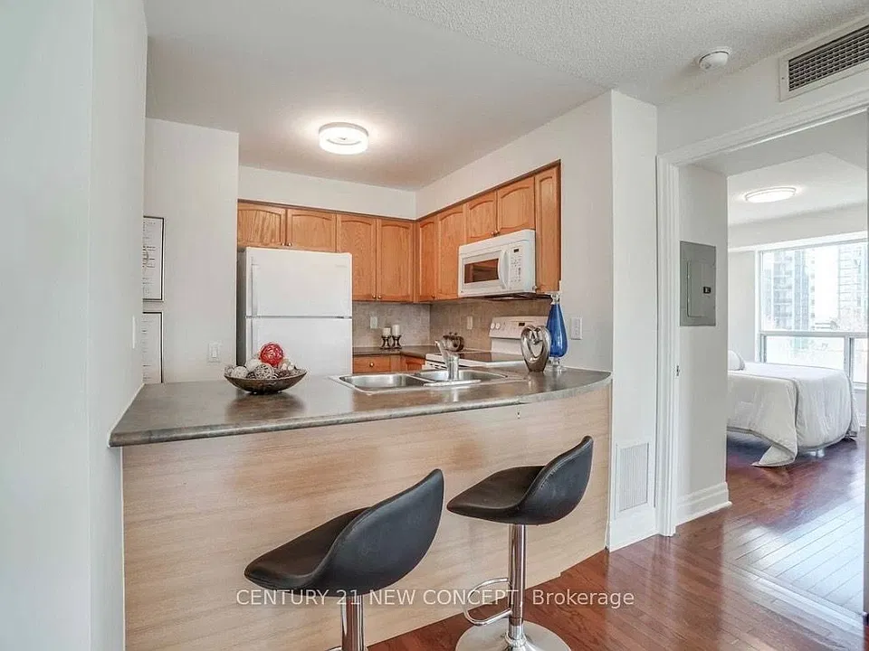 21 Hillcrest Ave #506