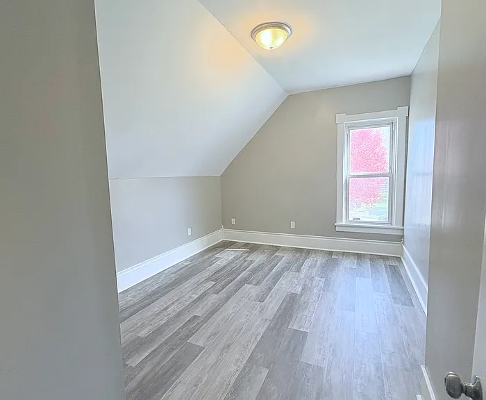 172 S Franklin St — Photo 10