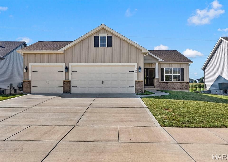 1st image of 322 Summer Glen Ln