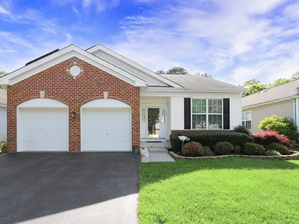 17 Manchester St, Galloway, NJ 08205