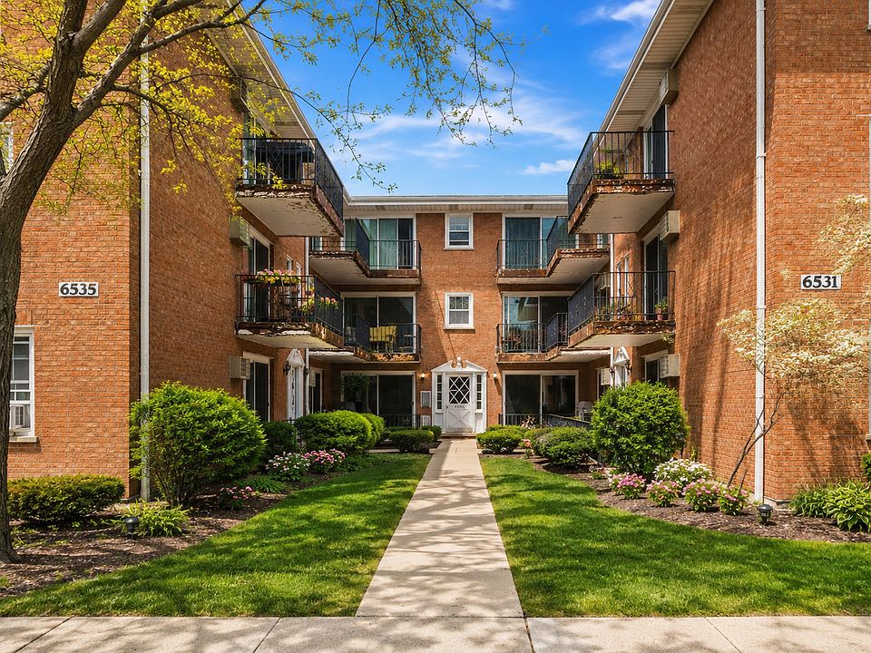 1st image of 6533 N Northwest Hwy APT 1C