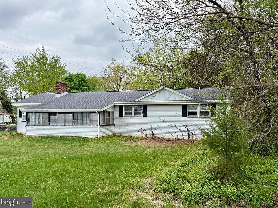 1st image of 1053 Clayton Rd