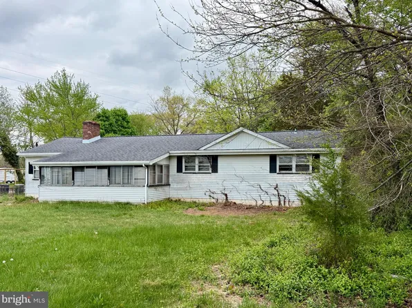 1053 Clayton Rd, Williamstown, NJ 08094