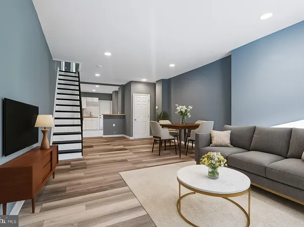 1307 S Hanson St, Philadelphia, PA 19143