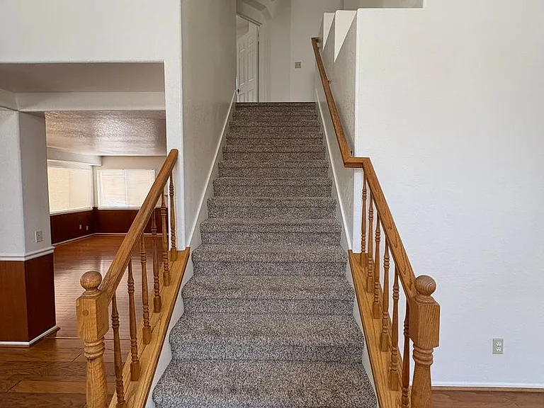 14333 La Crescenta Ave — Photo 5