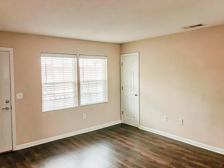 431 Fair Rd #11 — Photo 6