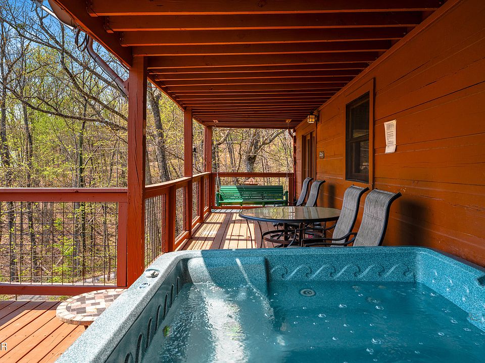40th image of 1855 Spring Hill Dr