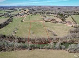 30520 Honeysuckle Cir, Lebanon, MO 65536