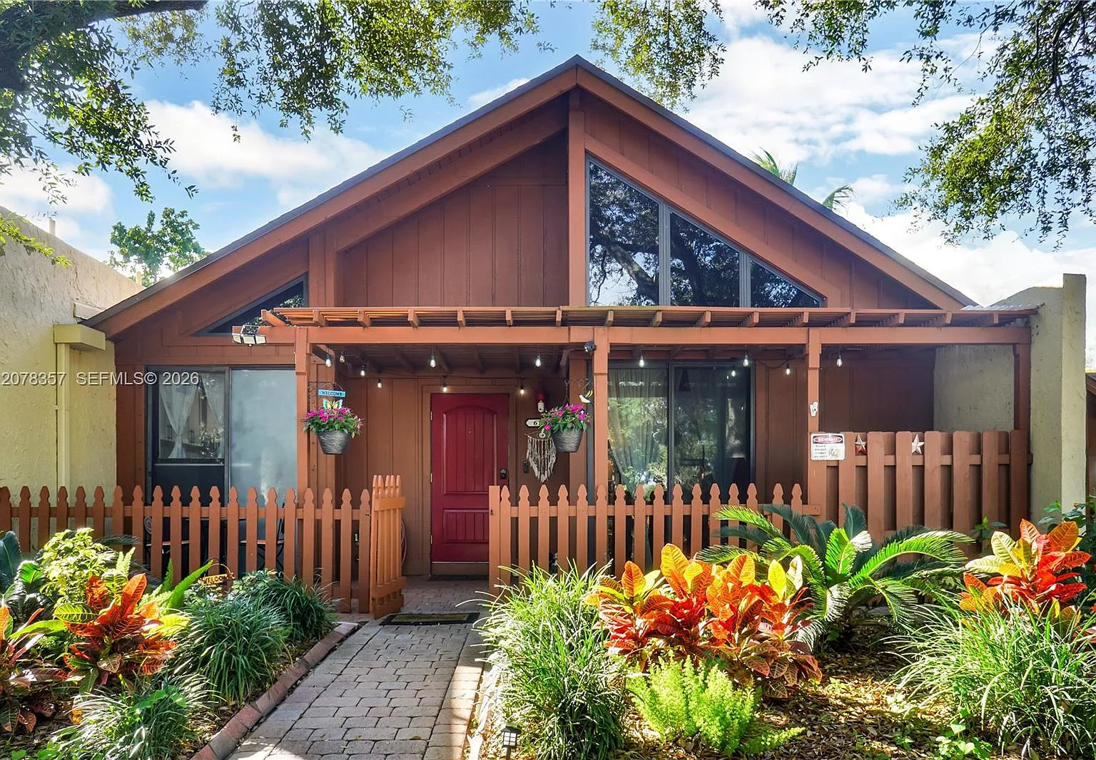 Palm-Aire Village 4th Sec — Photo 3