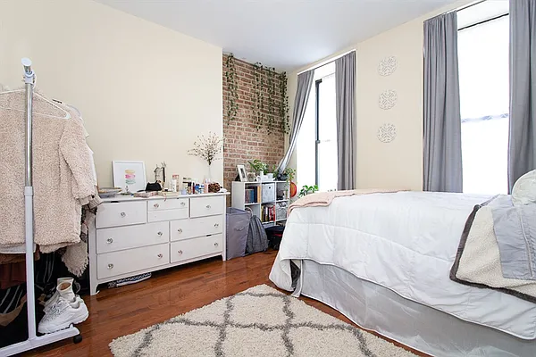 Rented by Corcoran | media 2