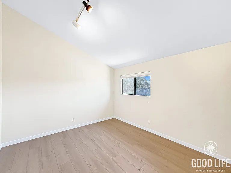 4292 Kendall St — Photo 8