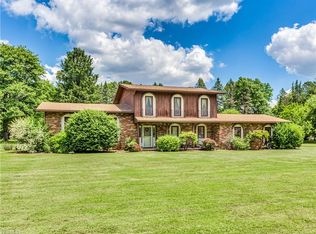 13682 Greenland Ave NW, Uniontown, OH