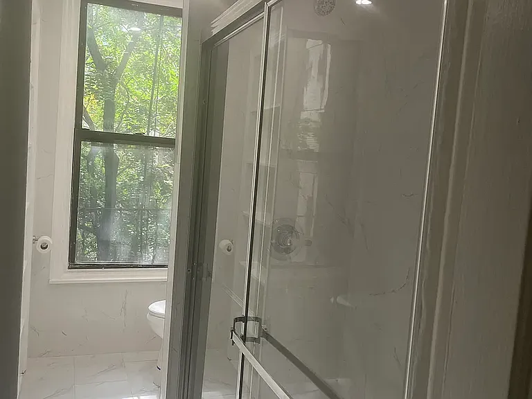 1413 Lexington Ave #2 — Photo 6