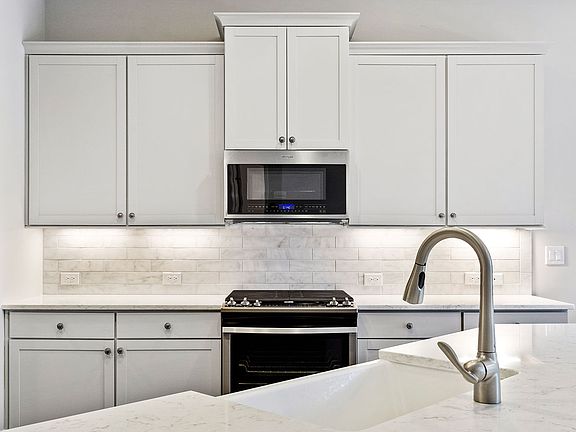 3rd image of 1450 Edgebrook Ct Unit 1
