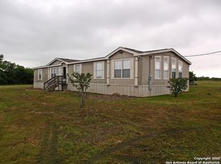 5354 County Road 117, Floresville, TX 78114
