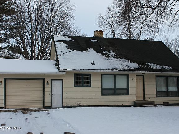 2nd image of 607 Maplewood Dr