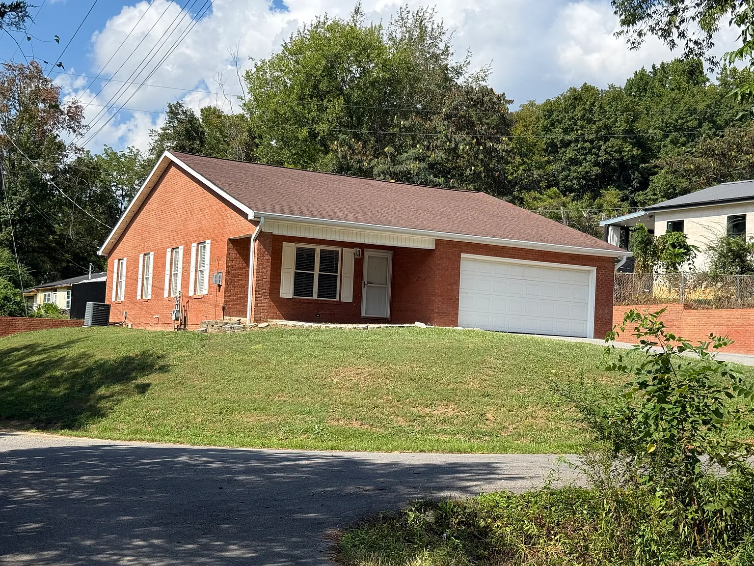 3 bed, 1503 sqft, $2,600 — Photo 2