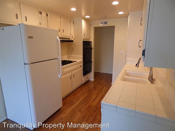 4th image of 4420 Atwell St