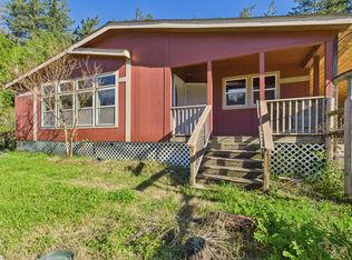 7 Maple Ave, Carlotta, CA 95528