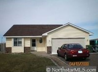12390 Jonquil St NW, Coon Rapids, MN 55433