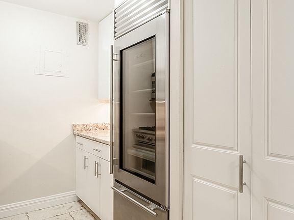3rd image of 201 E 87th St #29LM