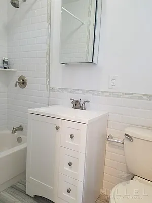 Rented by Hillel Realty Group | media 49