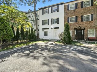 14727 Bentley Sq, Centreville, VA 20120
