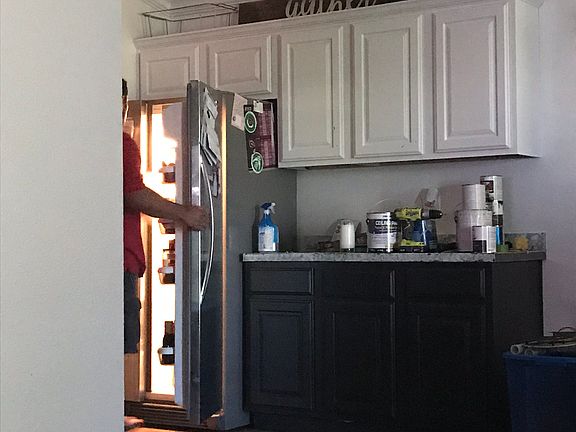 2nd image of 801 Harvest St