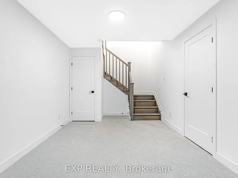 489 Duvernay Dr — Photo 44