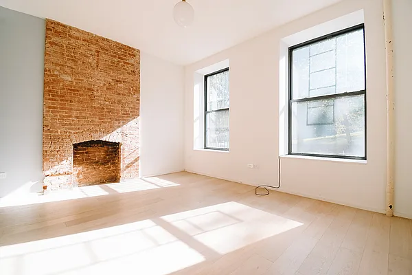 Rented by Skyward | media 22