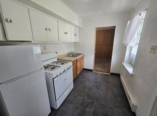 2836 Independence Ave APT 5, Waterloo, IA 50707