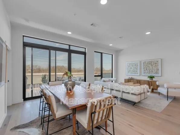 2209 S 1st St #403, Austin, TX 78704