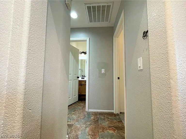 9222 Avon Park Ave — Photo 15