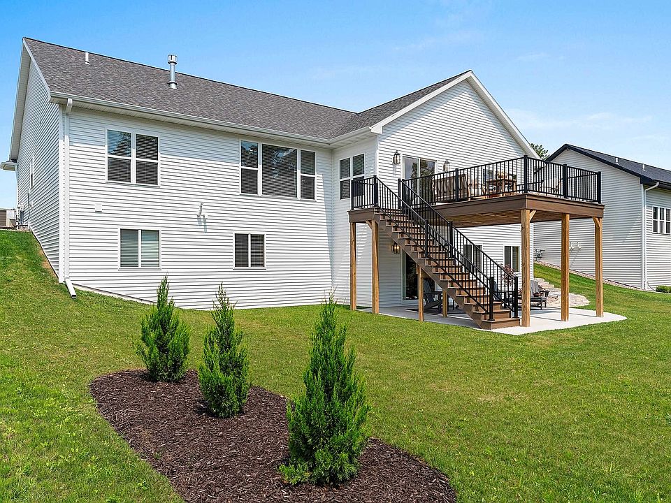 1st image of 4049 Brussels Way